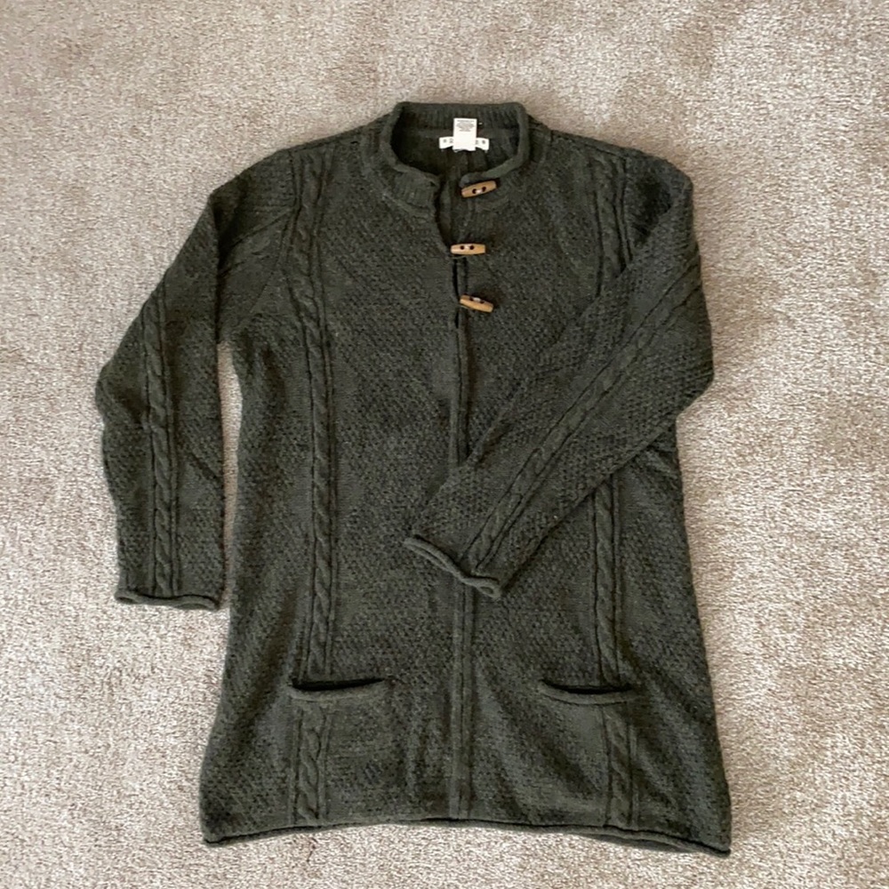 Dark green Ruff Hewn women’s sweater.
